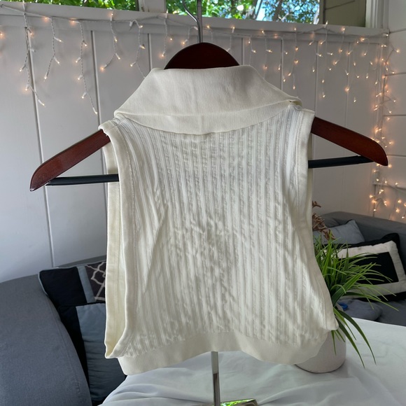 UO Out From Under cream collared seamless crop top size M/L - Picture 2 of 5